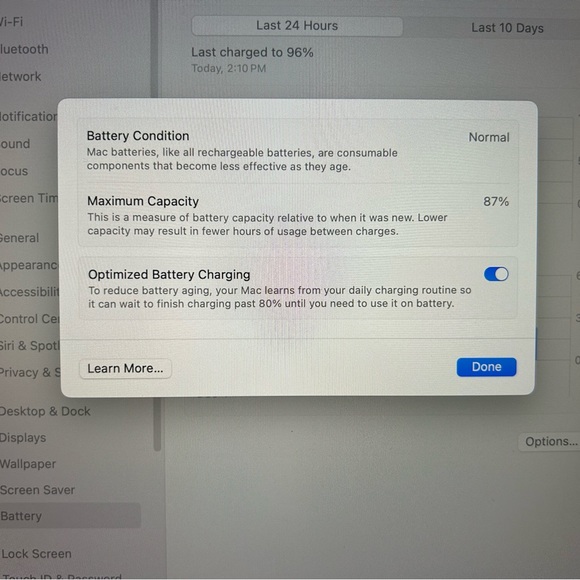 Macbook Air 13 Inch- Rose Gold - Picture 6 of 8
